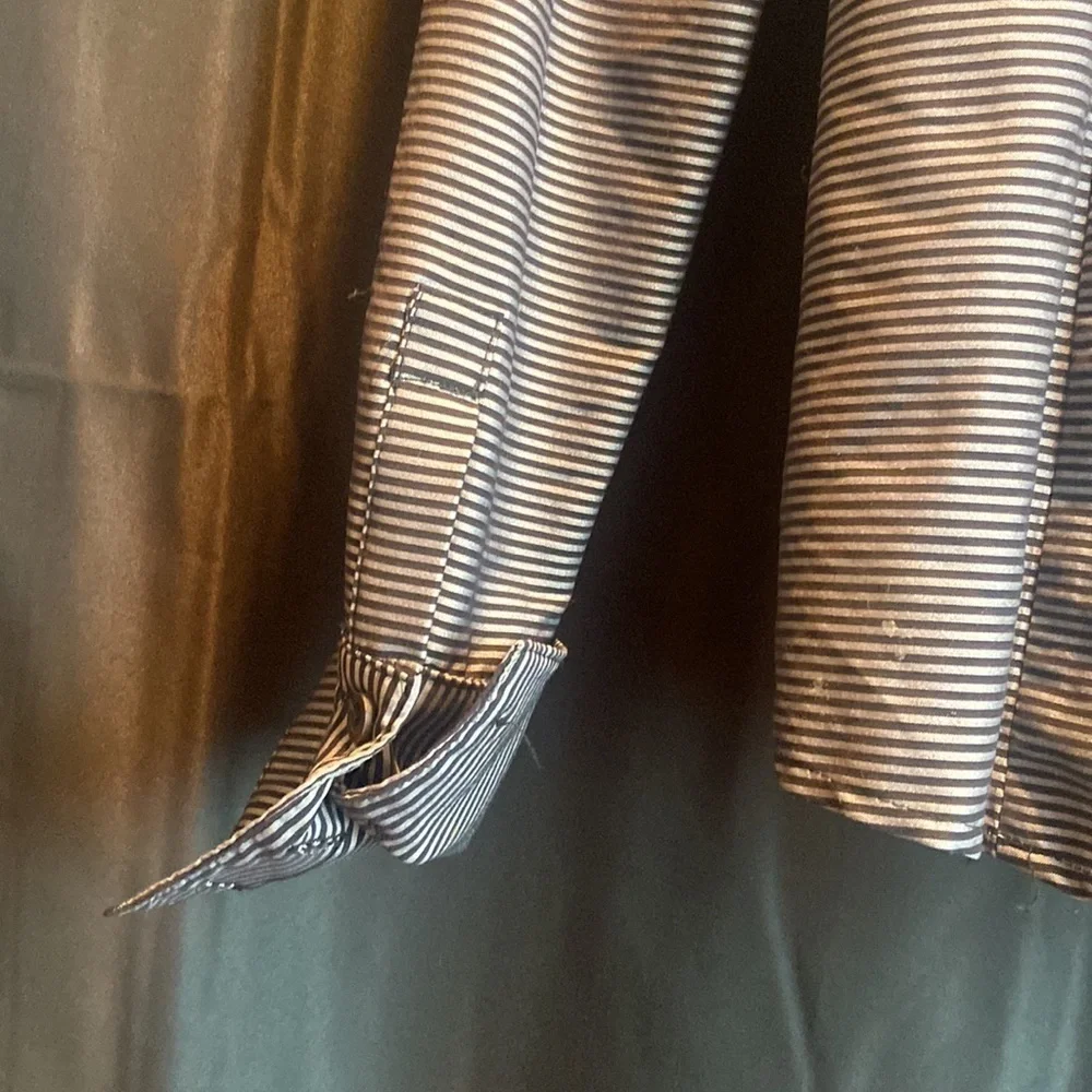 🌎Gorgeous Holy G Blouse - Picture 6 of 9